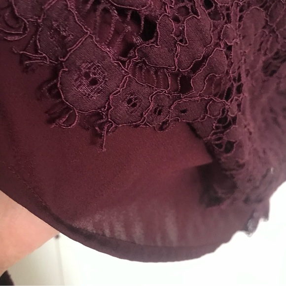 Chaser size small lace bell sleeve off the shoulder top - Picture 5 of 9